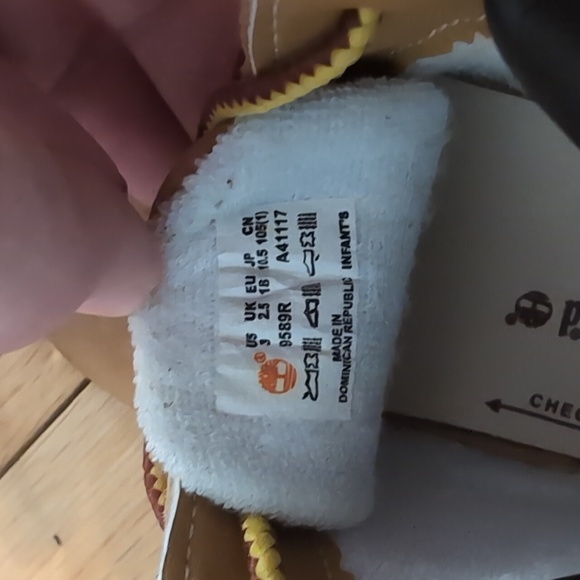 Infant Timberland Boots - Picture 5 of 5